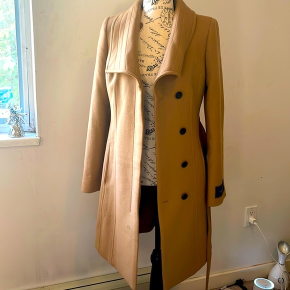 Elegant coat from Babaton never worn small - Picture 1 of 3